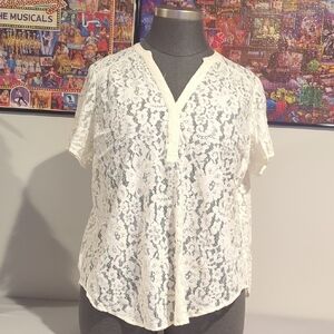 Chic Ivory Lace Women's Blouse